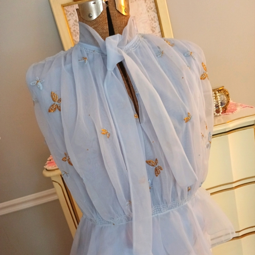 RARE, VINTAGE "EYEFUL BY THE FLAUMS" BLUE NYLON CHIFFON TOP! LIKE NEW! - Picture 9 of 17